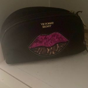 Victoria Secret cosmetics bag pink lips